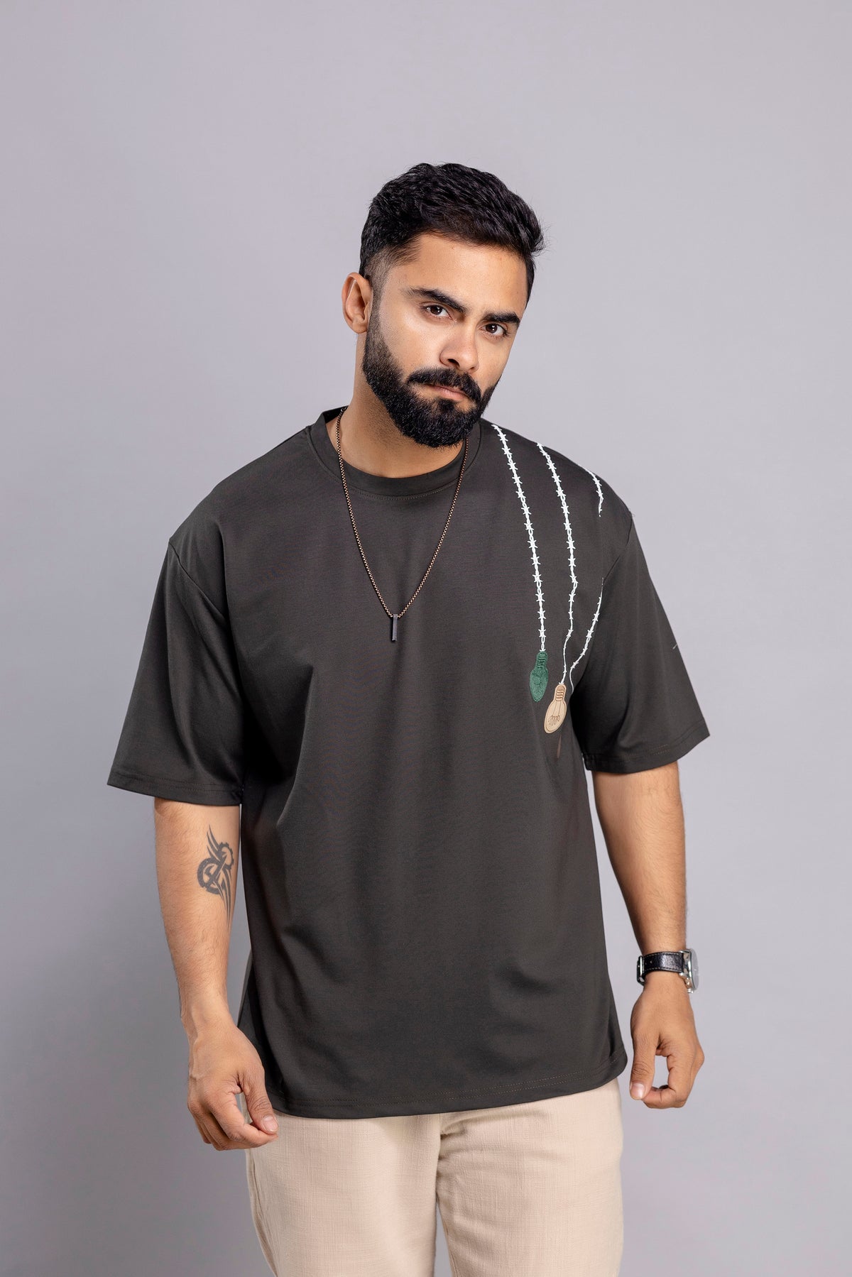 Oversized T-Shirts : Bulb Print