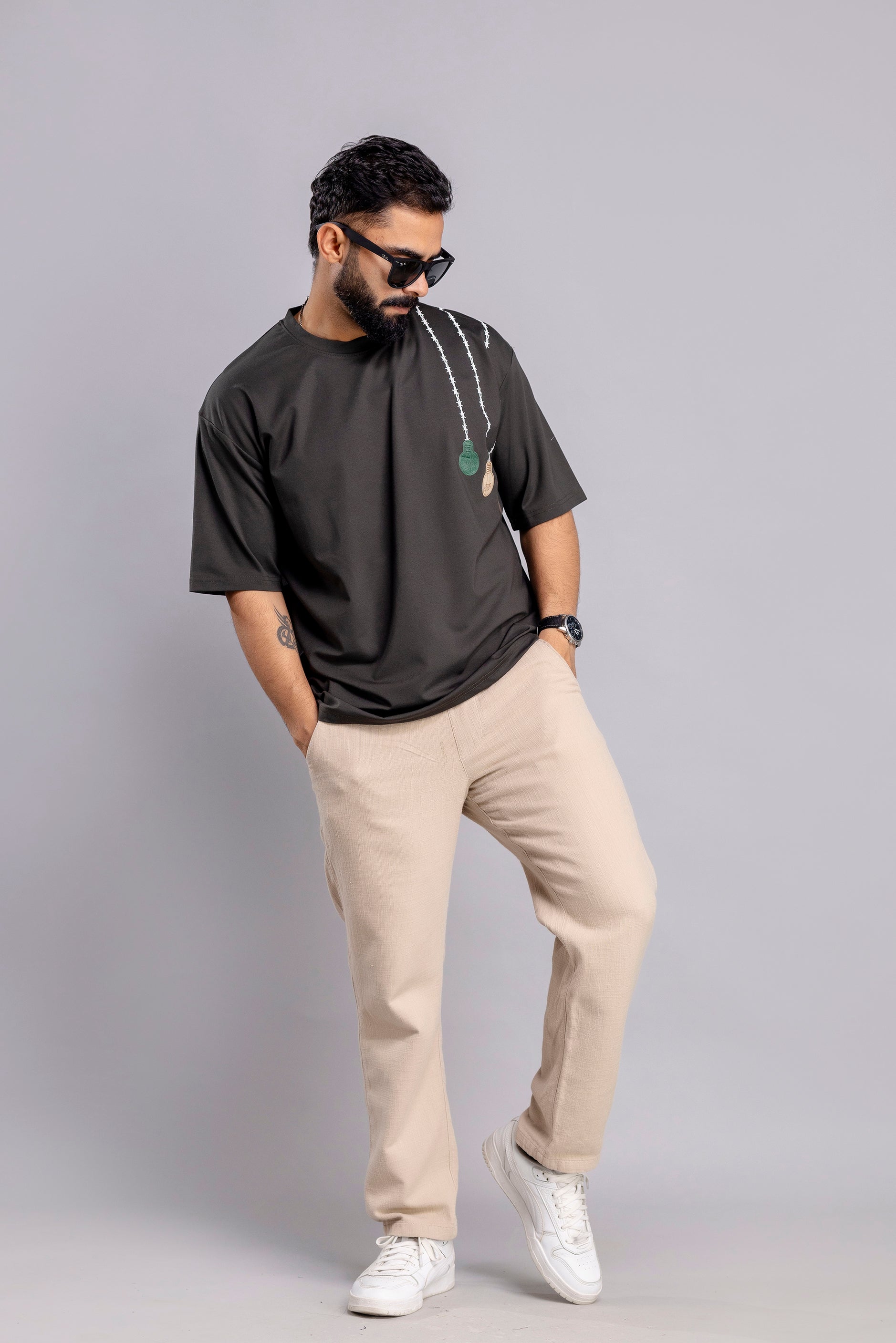 Oversized T-Shirts : Bulb Print
