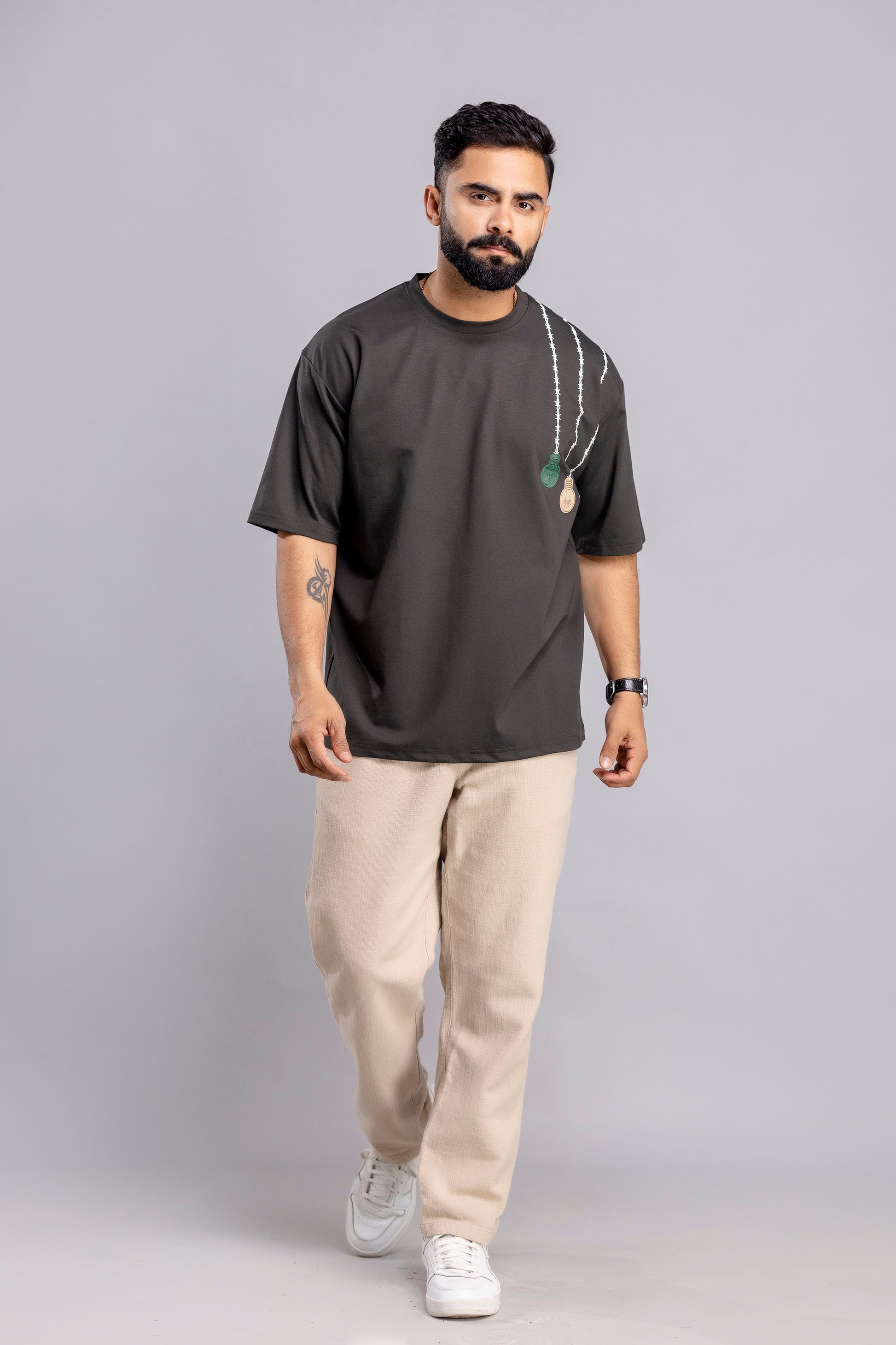 Oversized T-Shirts : Bulb Print
